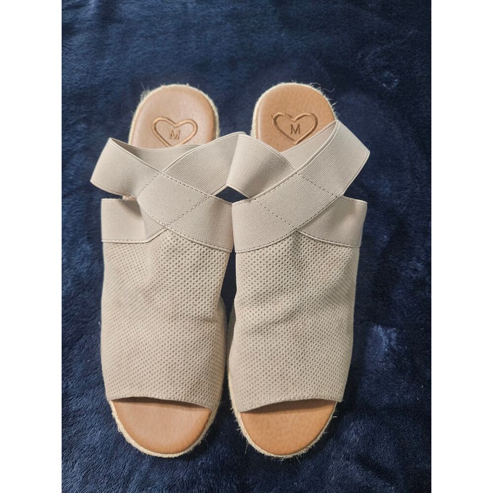 Madeline Women's Wedge Sandals Size 10M - Picture 2 of 8